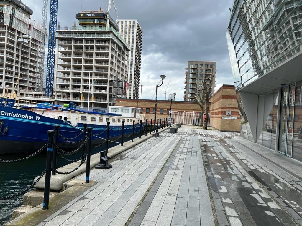 Canary Wharf Holiday Rooms لندن المظهر الخارجي الصورة
