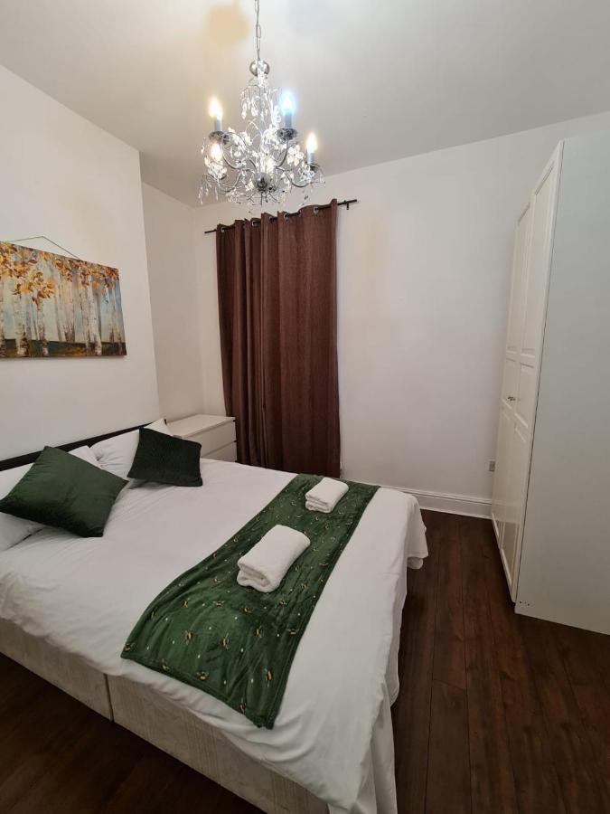 Canary Wharf Holiday Rooms لندن المظهر الخارجي الصورة