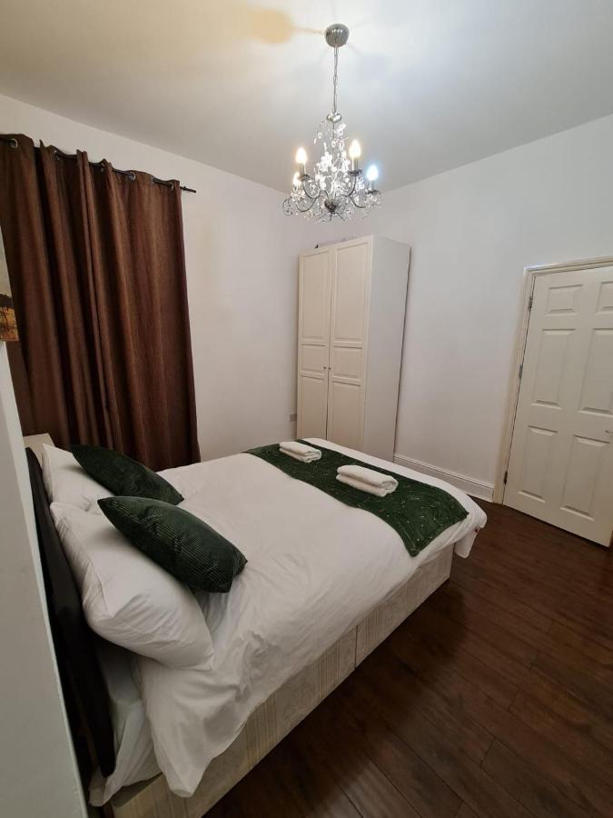 Canary Wharf Holiday Rooms لندن المظهر الخارجي الصورة
