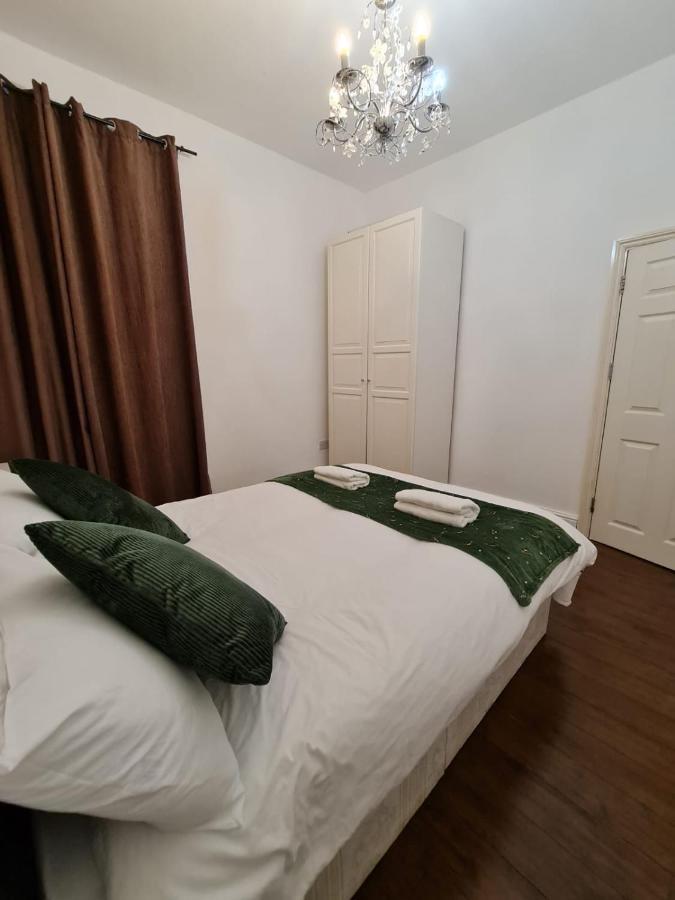 Canary Wharf Holiday Rooms لندن المظهر الخارجي الصورة