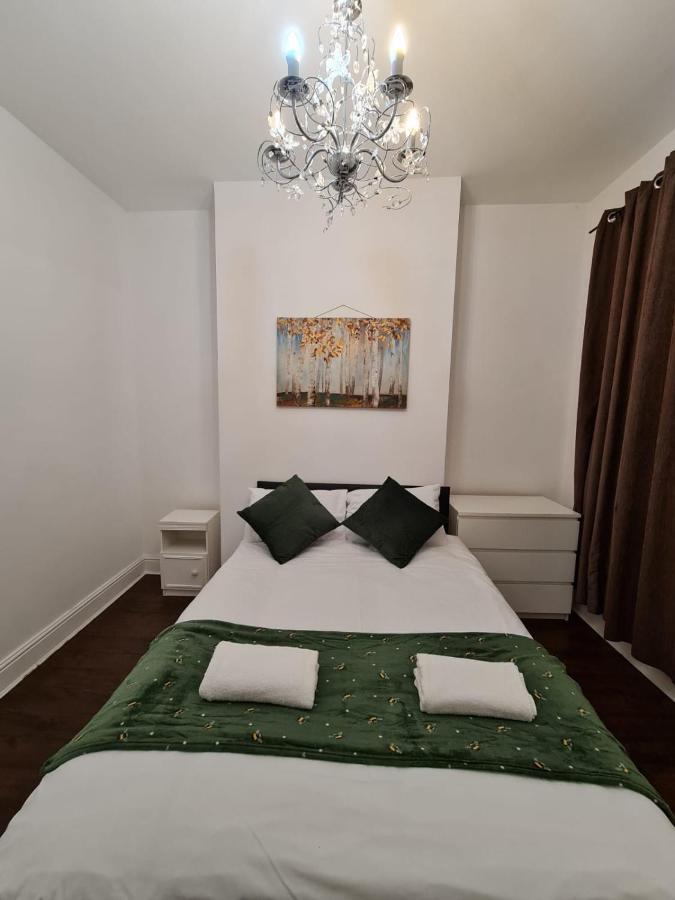 Canary Wharf Holiday Rooms لندن المظهر الخارجي الصورة