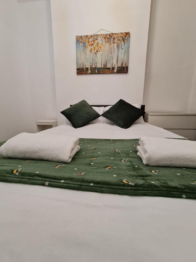 Canary Wharf Holiday Rooms لندن المظهر الخارجي الصورة