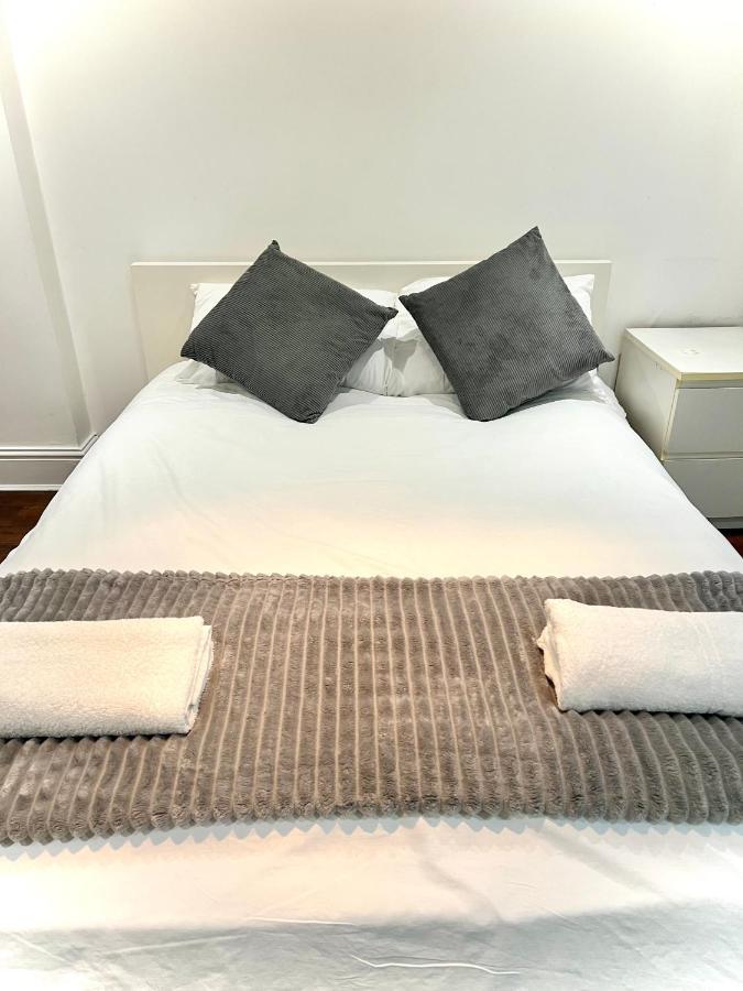 Canary Wharf Holiday Rooms لندن المظهر الخارجي الصورة