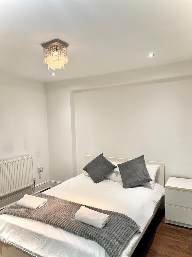 Canary Wharf Holiday Rooms لندن المظهر الخارجي الصورة
