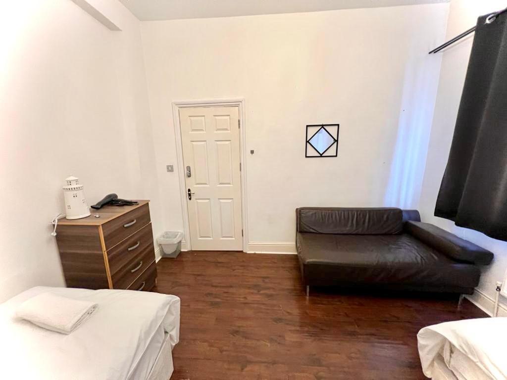 Canary Wharf Holiday Rooms لندن المظهر الخارجي الصورة
