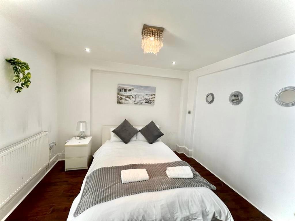 Canary Wharf Holiday Rooms لندن المظهر الخارجي الصورة